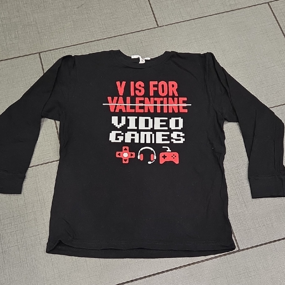 Black Video Games Themed Long Sleeve Shirt